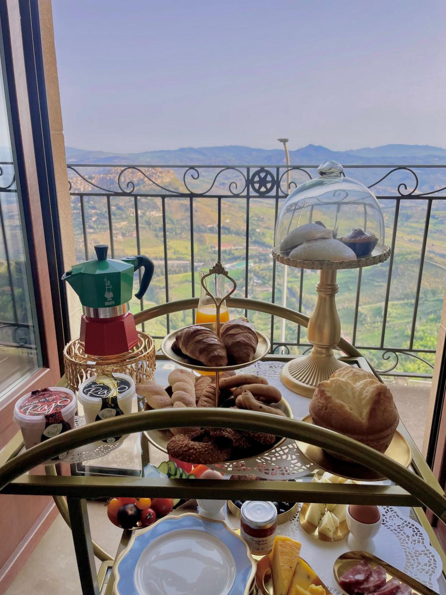 Dimora Del Duomo Otel Enna Dış mekan fotoğraf